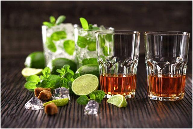 被称为“海盗之酒”的朗姆酒，是如何打败威士