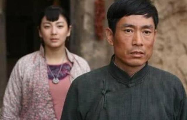 农村老话：龟背蛇腰不可交，瞟眼看人不用刀有