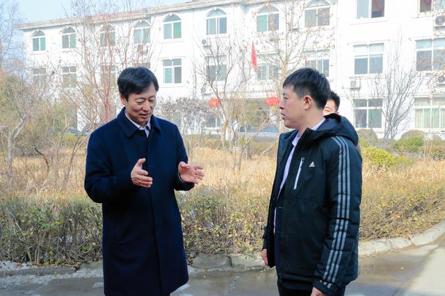 济南新材料产业园区管委会主任陈西武到配套服务企业单位调研