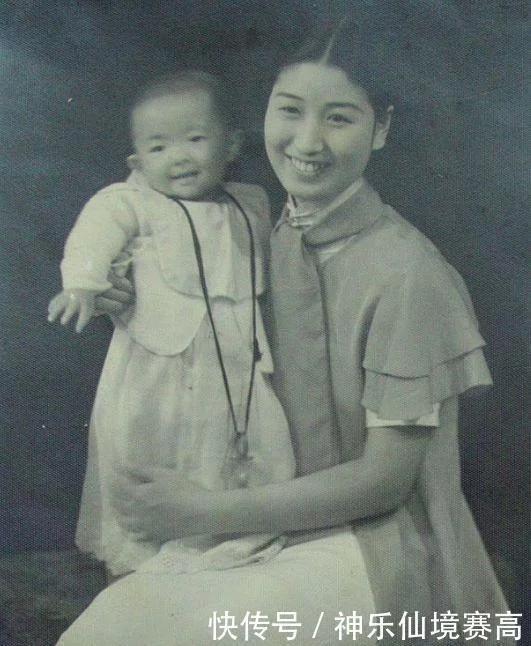 民国最美女特务22岁被枪杀，临终前提一请求，吓