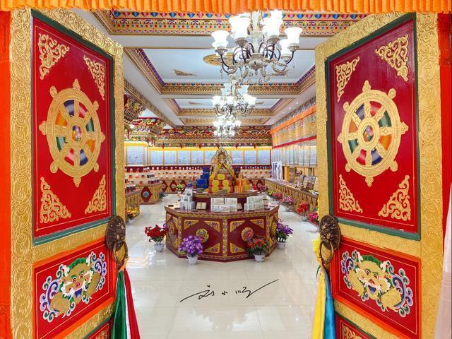 “探秘”甘南藏医院，藏医药名不虚传，游客眼花缭乱，都叹为观止