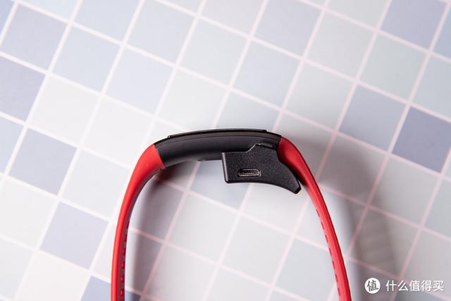 独立GPS + 血氧检测功能：HUAWEI 华为手环4 Pro上手体验