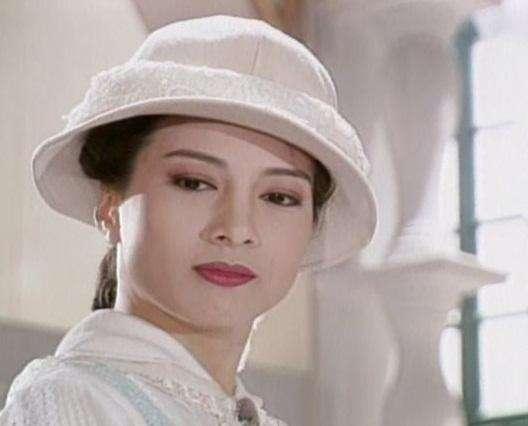 《家有仙妻》\"何莉莉\"一夜成名，巅峰时