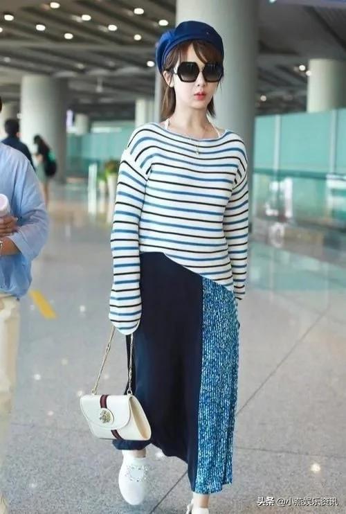 27岁的杨紫太会穿了，解锁衬衫的“新穿法”，时髦减龄有范儿