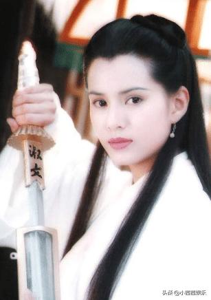 “小龙女”李若彤被指健身过头，肌肉发达，像