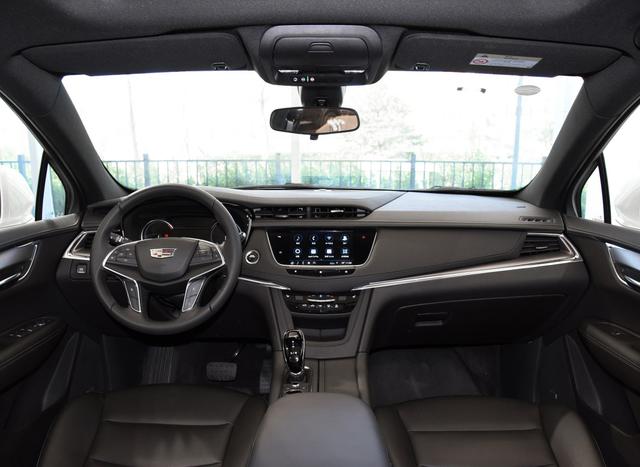 凯迪拉克XT5四驱版跌破30万，配9AT+BOSE音响，放弃X1Q3吧