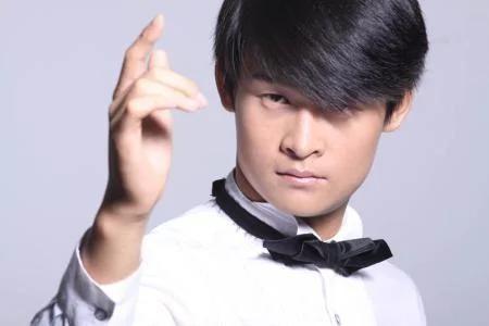 赵本山郭德纲争抢收他为徒，他却想拜小沈阳为师如今红过小沈阳