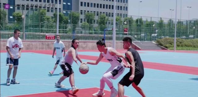 五百强合作单位多，还是全川唯一一所电子信息类公办高等职业院校