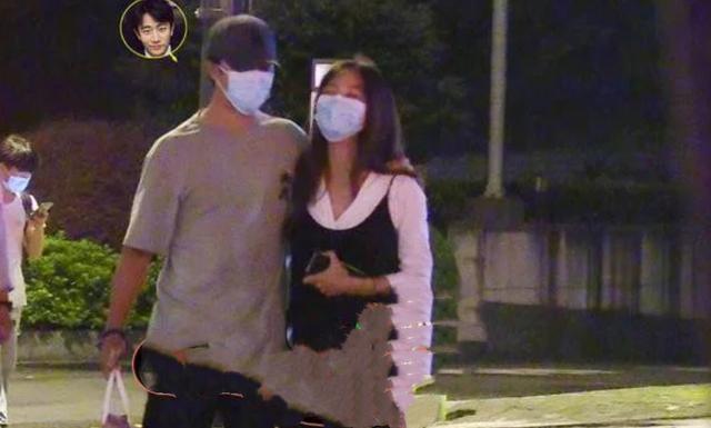 长辈：黄轩带女友见长辈 看来是要好事将近了