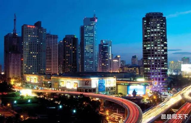 从不“避孕”的国家，人口已经破亿，游客：再