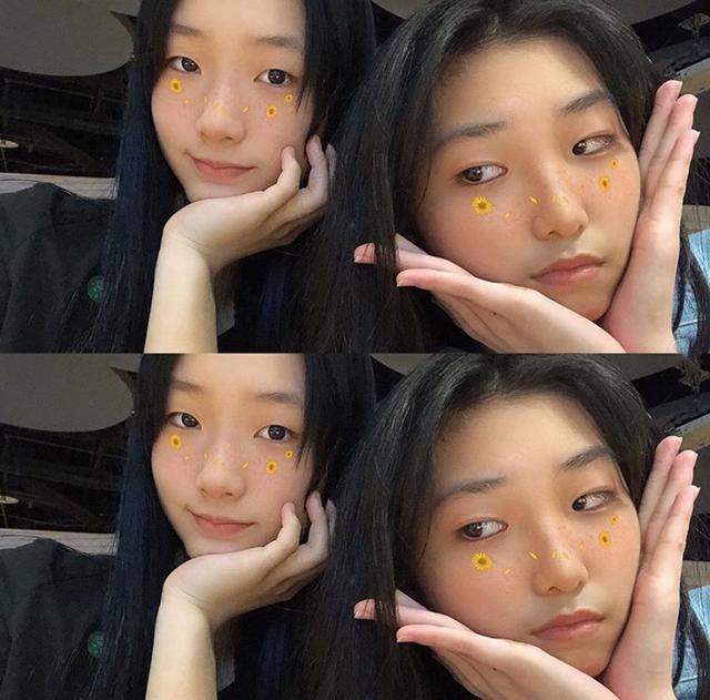 小S大女儿许曦文罕见晒自拍，素颜微笑出镜，高级脸也能清纯