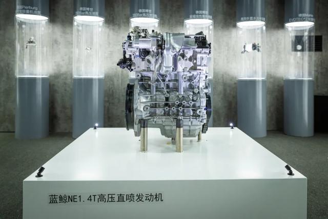 上险量第一的中国品牌轿车，1.4T+7DCT，实测百公里油耗5.4升