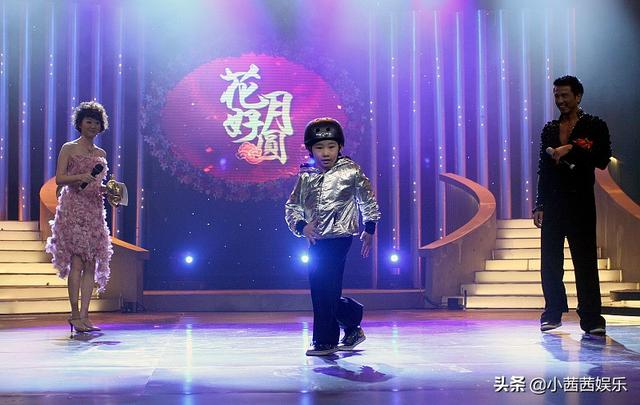 当年春晚与周杰伦同台的小男孩，曾经火的一塌糊涂，今却无人问津