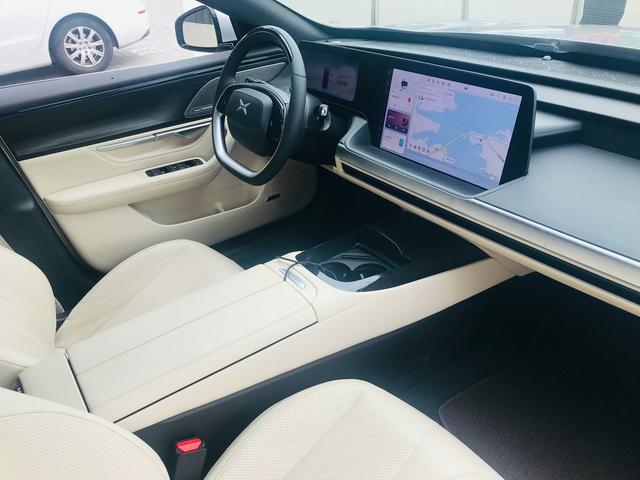 如7而智，超乎想象，超长续航智能轿跑小鹏P7登