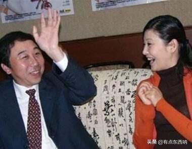 2004年，冯巩因“混乱私生活”被敲诈50万，幕后黑手后来怎样了？