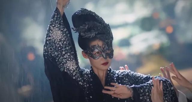 《锦绣南歌》首播！李沁侠女造型惊艳，秦昊发福明显，配音太苍老