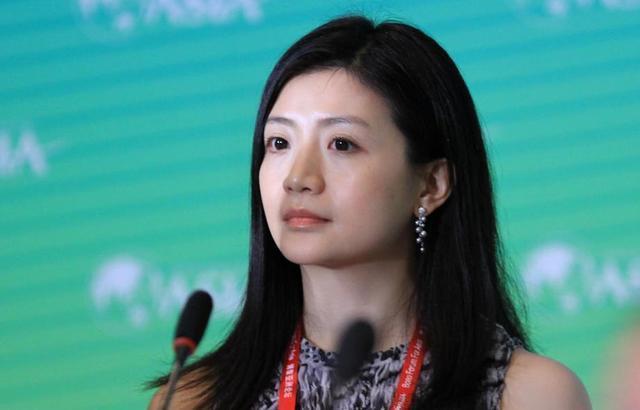 中国4大“白富美”！各个身价上百亿，有一个还