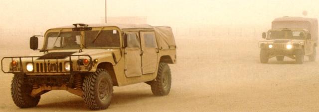 当代具有影响力的军事战术车辆，悍马越野车的