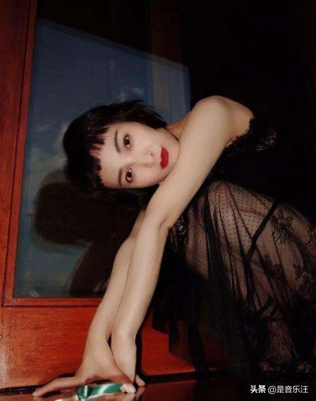 吴昕人气高涨，《快本》站桩十四年，她凭什么一夜之间翻盘？