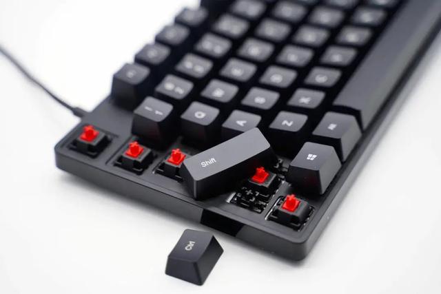 “年轻人的第一把机械键盘”，小米机械键盘到