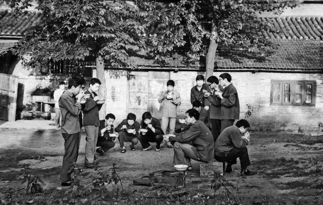 1977年恢复高考的浙江状元，考上清华，如今投资