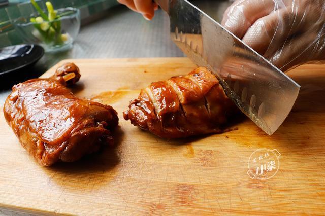 鸡肉这样做太香了，不油炸，不用烤箱，鲜嫩多汁，吃一次念念不忘