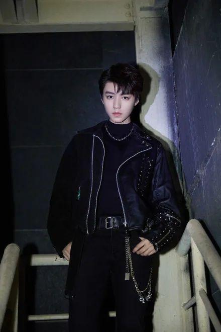 迪丽热巴受私生干扰？王俊凯电影？王源没代言