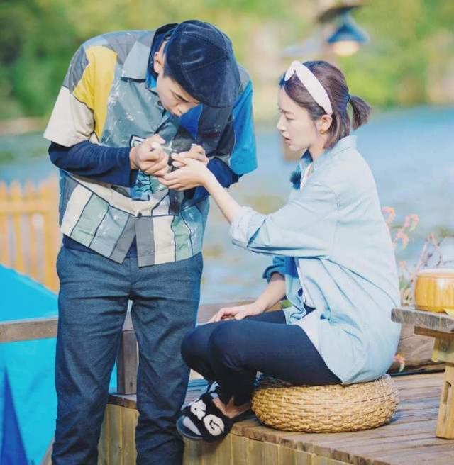 综艺里秀恩爱的几对明星，前四对下节目就分手，只有他们仍然恩爱