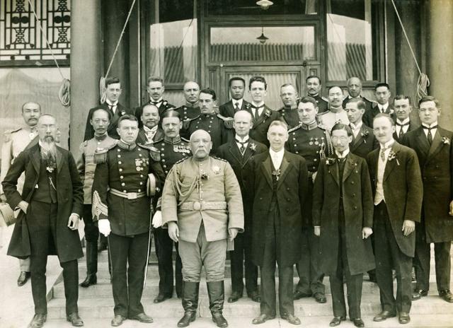 鲁迅只见了袁世凯一面，回家后却用30个字高度评价，他说了什么？