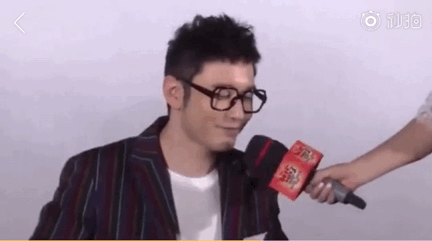 被吐槽“油腻”的黄晓明，这次亲身示范了“油