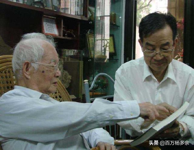 捐款19次近70万！中医药大学最抠门教授，看诊给病人塞小纸条