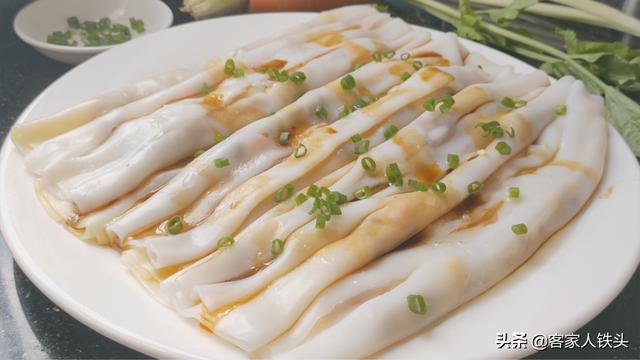 广东有名的早餐：猪肠粉家常做法，嫩滑馅香，一周吃5次也不腻