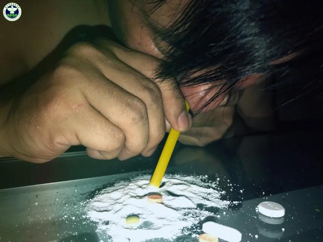 ������Ʒչح�����ģ��þ�ͷ���ݽ���������