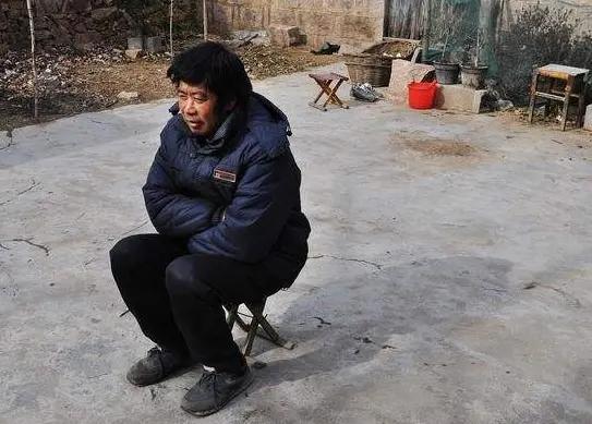 农村光棍越来越多，除了天价彩礼之外，还有这