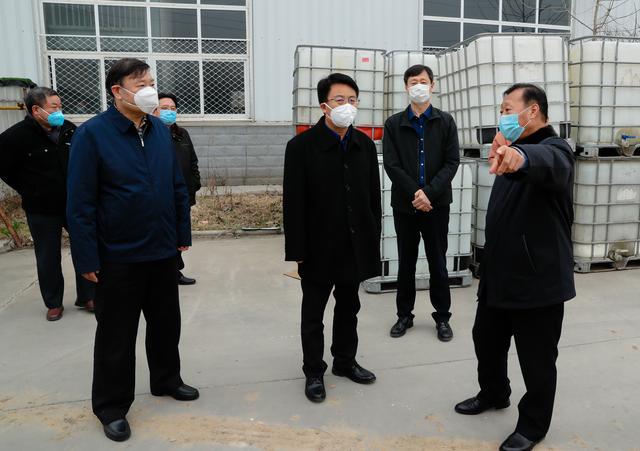 市人大常委会党组成员刘程华到济南新材料产业园区督导检查疫情防控工作