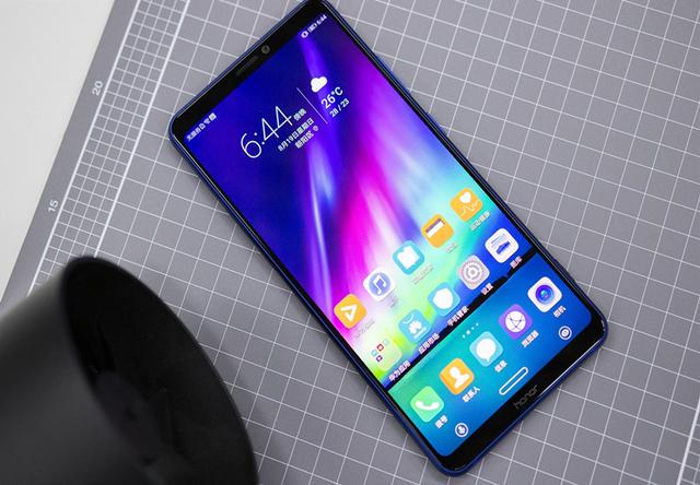 高端机跌至千元机，5000mAh+麒麟970，花粉：现在是最佳入手时机
