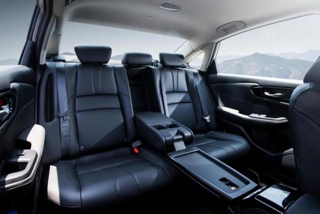 13.98万起的凌派锐·混动，能否激起中级车市场一