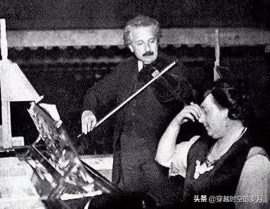 科学的巨人，感情的侏儒，爱因斯坦的风流人生