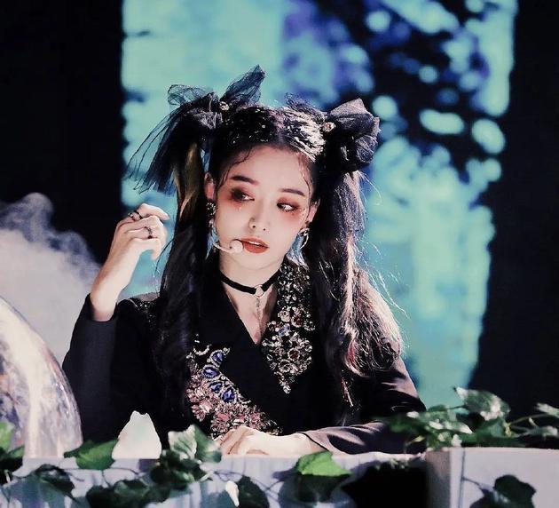 黃子韜和徐藝洋傳戀情緋聞，疑似暗捧女方，本人回應太心酸了