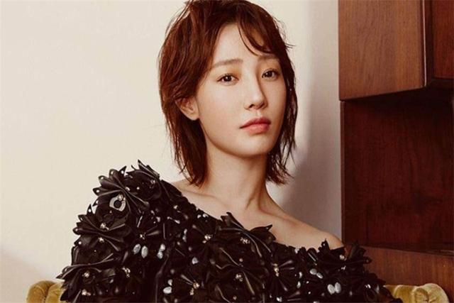 曾与白百何恋爱的男模，如今过去三年了，他现状如何了？