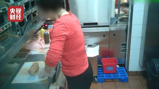 过期|汉堡王用过期食材做汉堡 鸡腿排保质期随意改