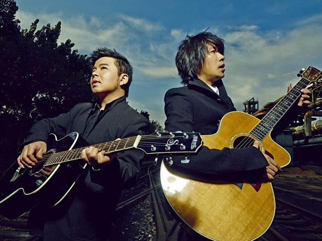 抱不平|郑钧为水木年华抱不平 霸气diss《乐队2》评委：你们算老几