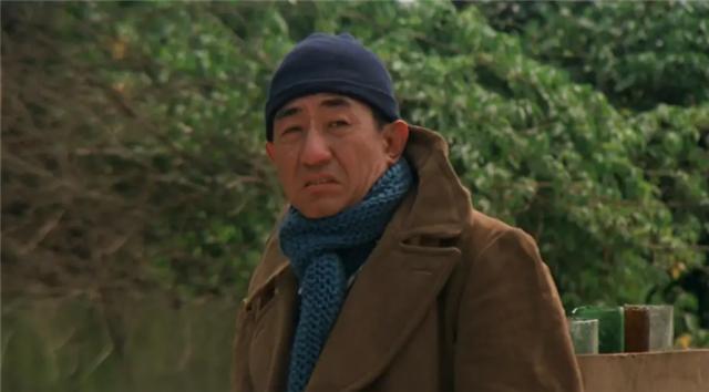 �ư���2��д������Ϸ��������û��һ��̨�ʣ������ж���һ����