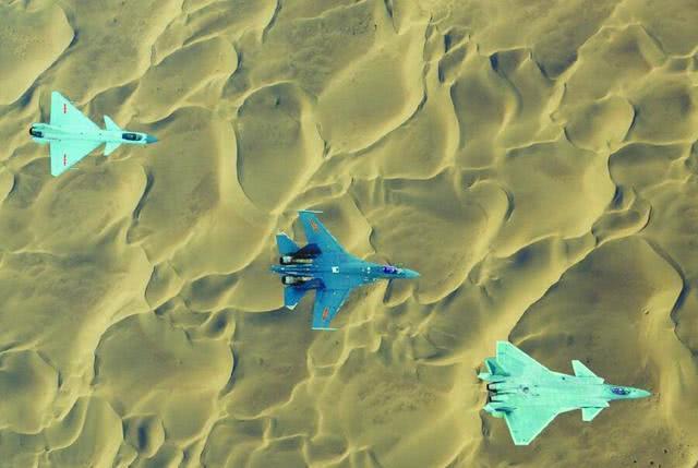 歼-10C战斗机性能究竟如何？能否站在三代半战机