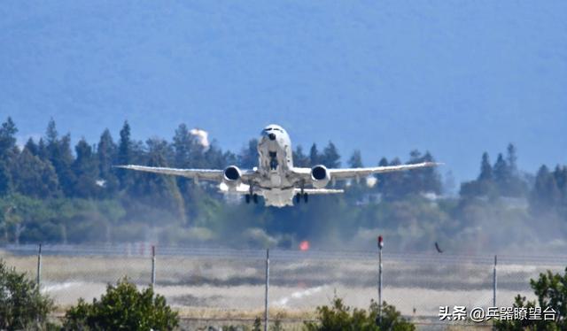 美军P-8A情报机曝光：为搜索辽宁号航母量身定做