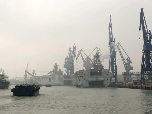 好消息，国产两栖攻击舰发动机启动！专家：最快年内可出海试航