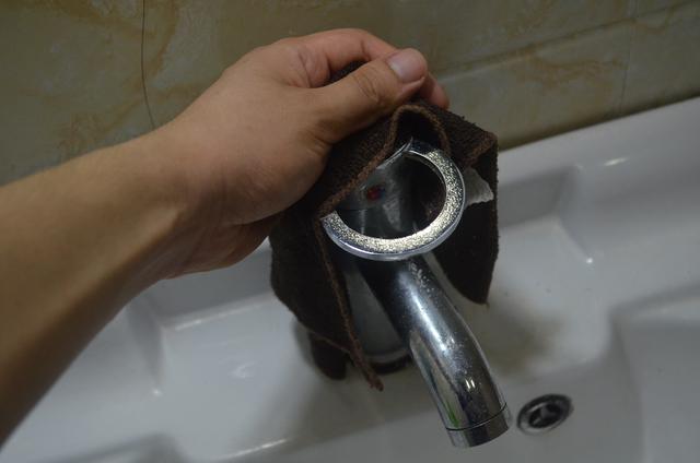 洗衣粉和食盐混合在一起，用途真厉害，一年能省不少钱，涨知识了