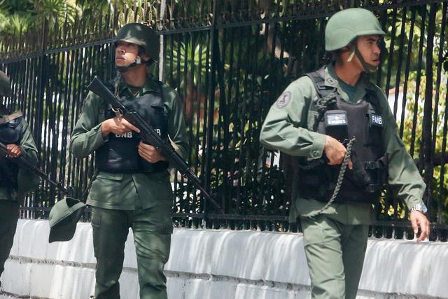 美雇佣兵入侵为何失败？俄特种兵布下陷阱，成功缴获3艘战舰