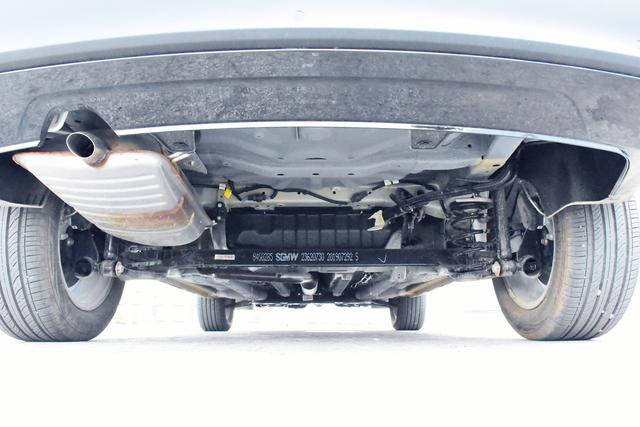 预算8万，享受20万级的配置！这款SUV每公里油耗