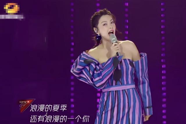 《乘风破浪的姐姐》看女星众生相，争相斗艳却被杜华抢了热度